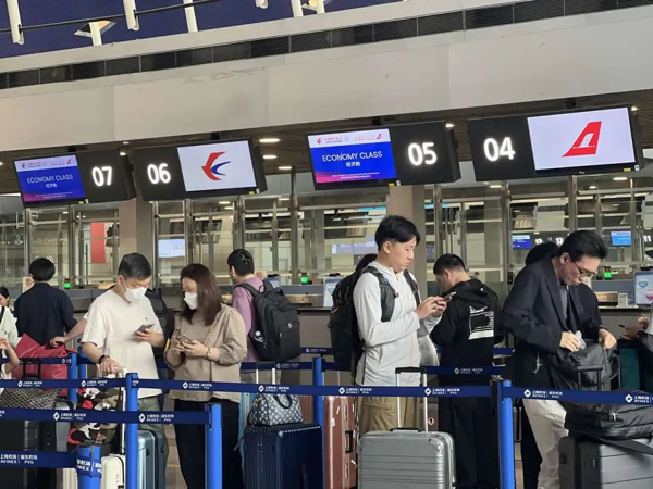持续提升旅客出行体验，东航全力做好暑运服务(东航,旅客,出行,提升,做好......)