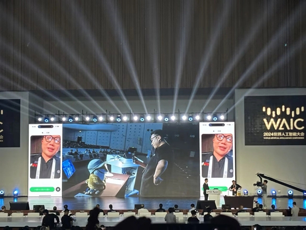 李开复孵化的零一万物登陆阿里云百炼平台，首次通过云厂商提供API服务(首次,阿里,孵化,万物,李开复......)