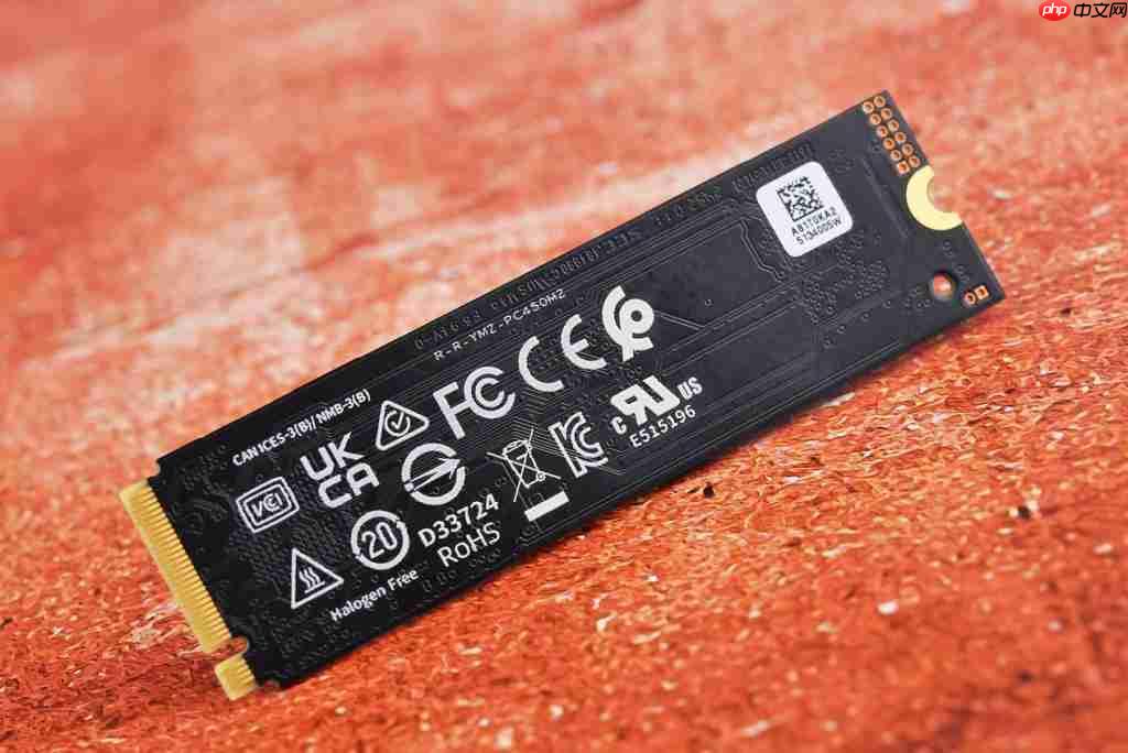  机械革命耀世 16Ultra 评测 主流性能做工精致 长江存储 PC450 亮点多 